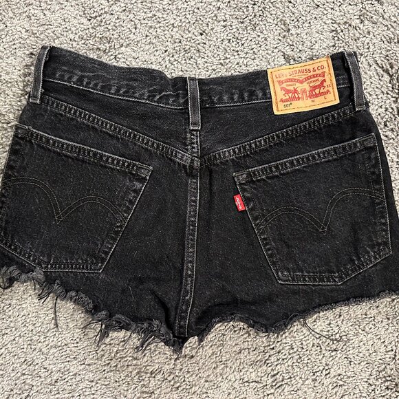 Levi's 501 Original Fit High-Rise Women's Jean Shorts - 26 - Picture 2 of 4